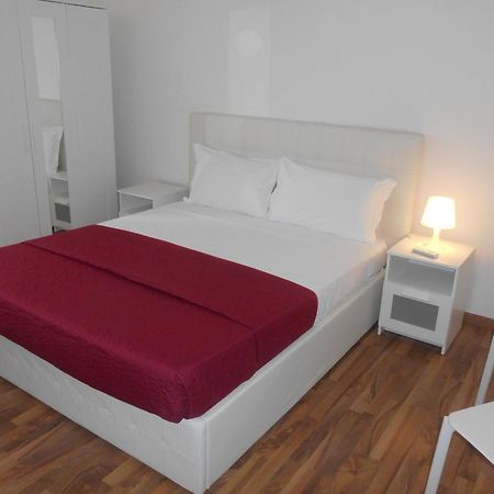 Colosseo Guest House Gil Róma Kültér fotó