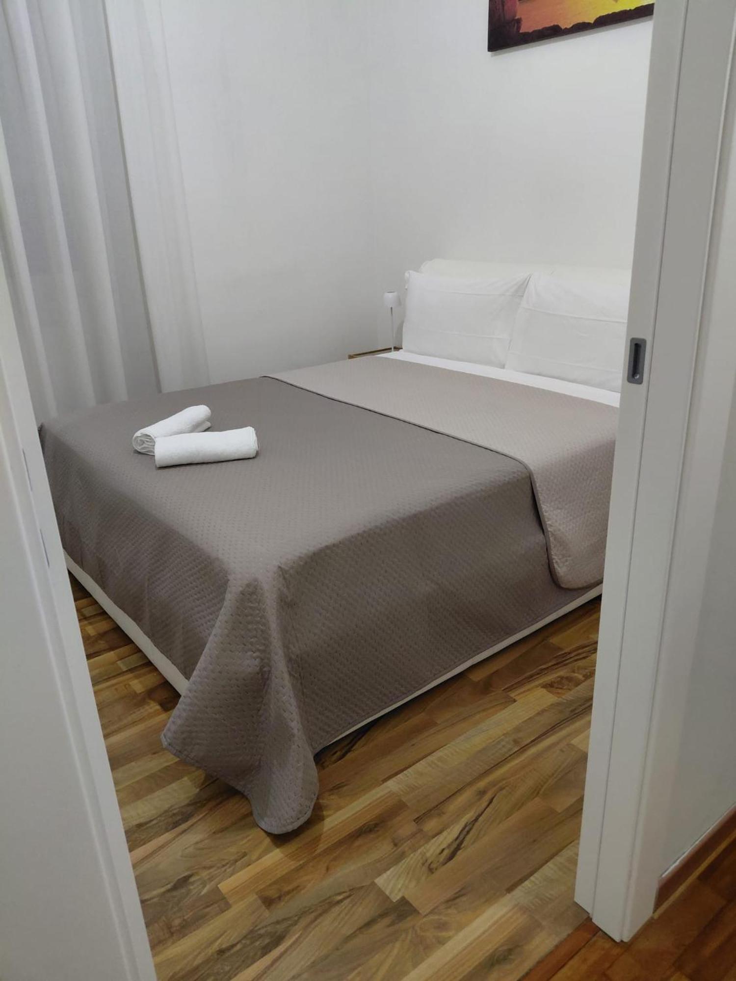 Colosseo Guest House Gil Róma Kültér fotó